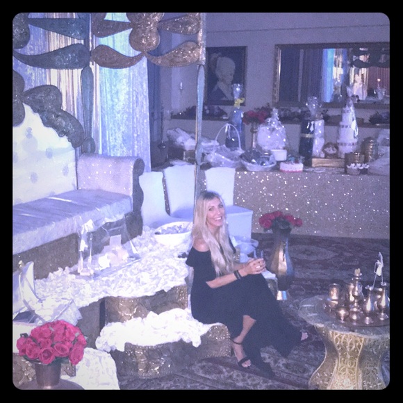 Meet your posher! Hi My name is Maya! - Picture 1 of 1